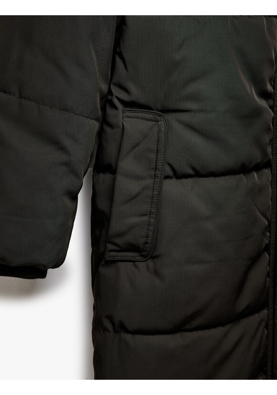 Koton Kapüşonlu Çıtçıt Düğmeli Fermuarlı Oversize Şişme Mont Siyah 5wal00011ıw Siyah