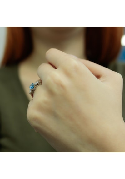 Lova Pırlantalı Oval Blue Topaz Yüzük - 1050215