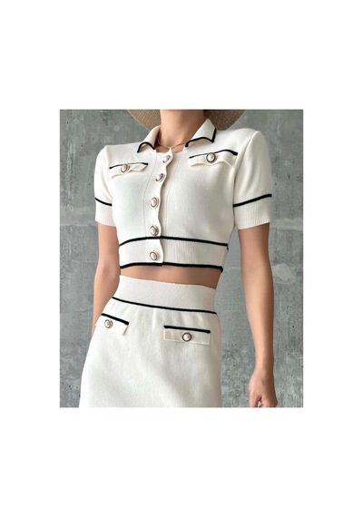 De Pose Kadın Krem Polo Yaka Inci Düğmeli Mini Etek Crop Ikili Takım