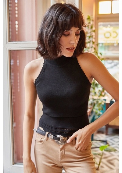 Aqe Fashion Kadın Halter Yaka Dantel Detaylı Bluz Siyah-Siyah