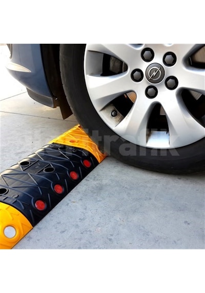 Klasik Hız Kesici Set Kapaklı Plastik. Yol Kasisi 8 M N11.497