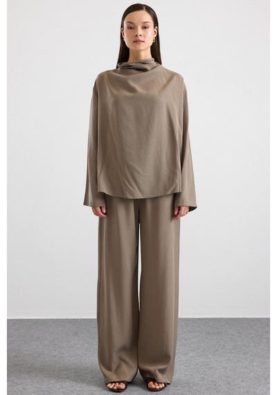 Olcay Degaje Yaka Oversize Pantolon Bluz İkili Takım Haki 9483-tk