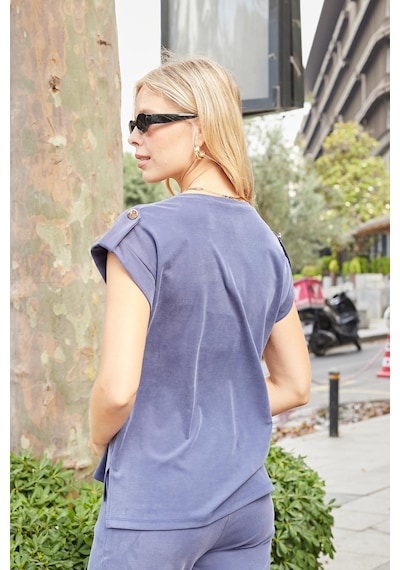 Jument Kadın Modal İpeksi Likralı Kumaş V Yaka Duble Kollu Apoletli Yanları Yırtmaçlı T-shirt Bluz-indigo Indigo Jument Kadın Modal İpeksi Likralı Kumaş V Yaka Duble Kollu Apoletli Yanları Yırtmaçlı T-shirt Bluz-indigo Indigo