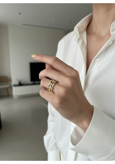 Valmont Accessories Kadın Gold Renk Beyaz Taşlı Çok Sıralı Geometrik Yüzük