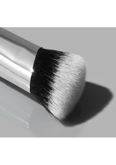 Haus Labs By Lady Gaga Concealer Brush - Kapatıcı Fırçası