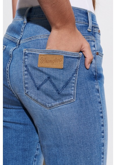 Wrangler Straight Fit Yüksek Bel Düz Paça Esnek Jean Kot Pantolon W26R4741G Mavi