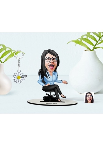 Kişiye Özel Kadın Patron Karikatürlü 3D Ahşap Biblo Ve Isimli Sil (473566809)