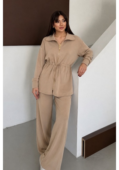 Balenbi Oversize Fermuarlı Beli Bağcıklı Polo Yaka Modal Kadın Takım 1196 - Premium Seri Camel Balenbi Oversize Fermuarlı Beli Bağcıklı Polo Yaka Modal Kadın Takım 1196 - Premium Seri Camel