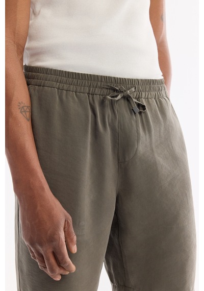 Avva Erkek Haki Beli Lastikli Nefes Alan Modal Karışımlı Soft Touch Relaxed Fit Şort A61y3703