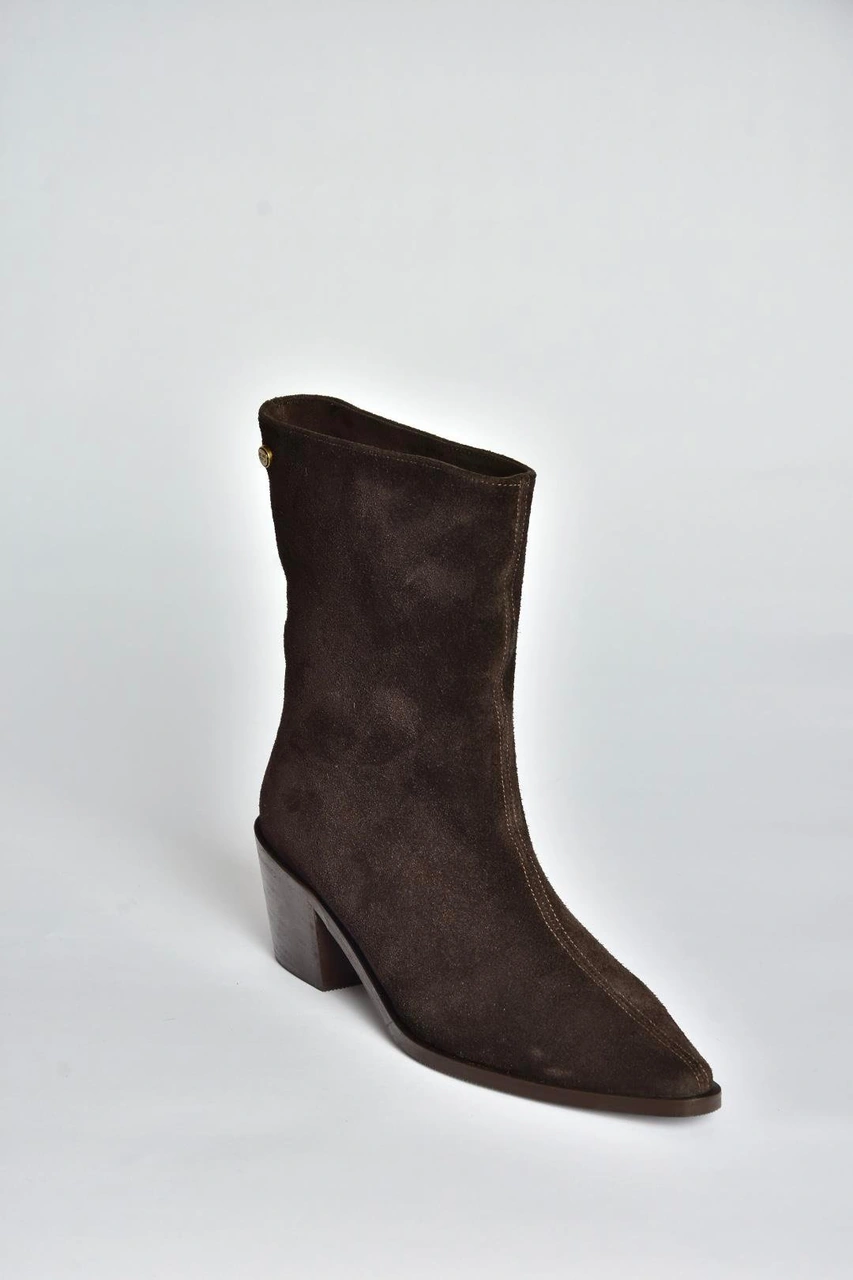 Fox Shoes V654082002 Kahverengi Hakiki Deri Süet Alçak Topuklu Kadın Bot Kahverengi-süet Fox Shoes V654082002 Kahverengi Hakiki Deri Süet Alçak Topuklu Kadın Bot Kahverengi-süet