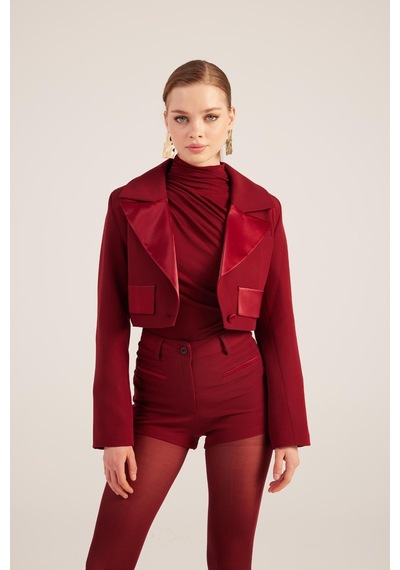 Holly Lolly Yakası Saten Detaylı Camila Crop Blazer Ceket Bordo