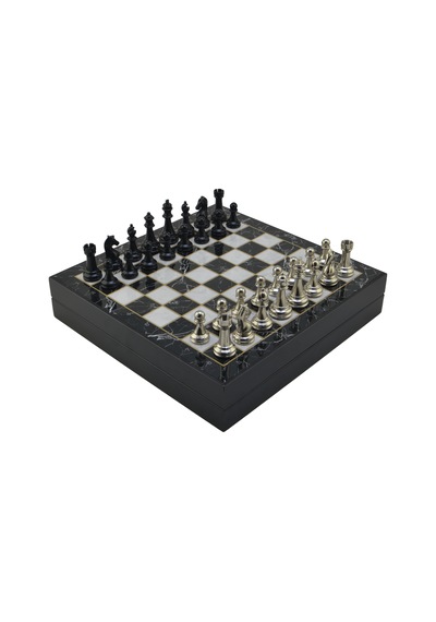 Gifthome Orta Boy Premium Black Metal Klasik Satranç Takımı Ve Mermer Desenli Sandıklı Mdf Tahtası 30x30x6 Cm.