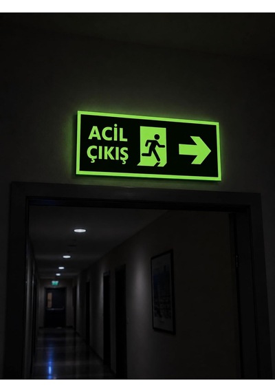 Fosforlu Fotolümen Pvc Acil Çıkış Yönlendirme Levhası Yeşil 12x25 Cm Sağ Yön
