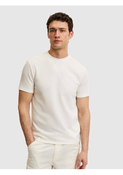 Beyaz Slim Fit Dokulu Bisiklet Yaka T-shirt