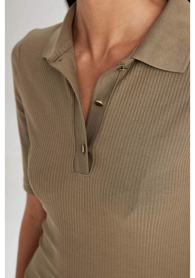 DeFacto Bodycon Vücuda Oturan Düğmeli Polo Yaka Fitilli Kaşkorse Yarım Kollu Midi Elbise C2882AX24AUKH459 DeFacto Bodycon Vücuda Oturan Düğmeli Polo Yaka Fitilli Kaşkorse Yarım Kollu Midi Elbise C2882AX24AUKH459