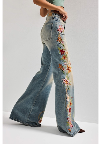 it's basic Kadın T.kot Rengi 4s6-32 Flare Fit Elastan Kumaş Özel Nakış Detaylı Tasarım Denim Jean