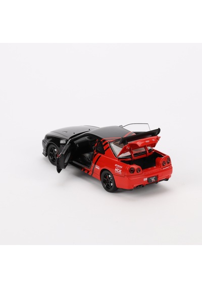 1:24 Ölçek Sesli Işıklı 4 Kapısı Kaput Ve Bagajı Açılan Stantlı Model Araç Gtr Siyah Kırmızı