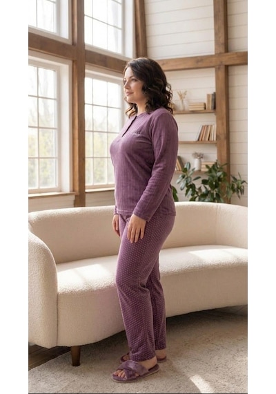 Eyfuze Kadın Kışlık Büyük Beden Nakışlı Desenli Yakası Düğmeli Uzun Kollu Pijama Takımı Mürdüm Eyfuze Kadın Kışlık Büyük Beden Nakışlı Desenli Yakası Düğmeli Uzun Kollu Pijama Takımı Mürdüm