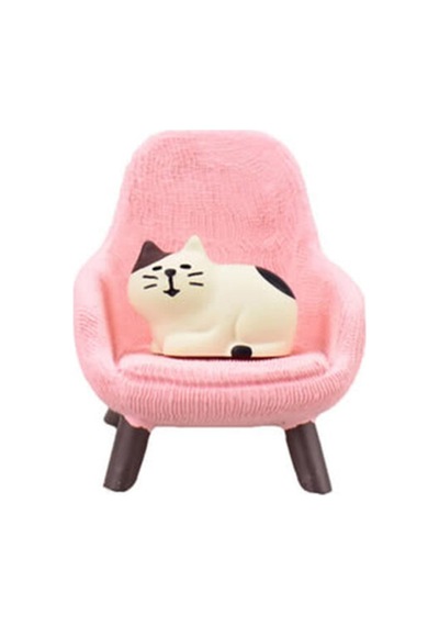 Pembe Sandalyedeki Kedi Mini Figür