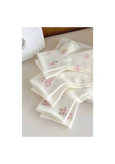 Hitit Socks Kadın 5 Çift Premium Kalite Sarmal Çiçek Desenli Kısa Kolej Çorap Bilek Çorabı Beyaz