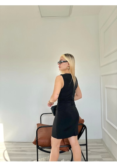 Keymoda Kadın Büzgülü Elbise Siyah Siyah