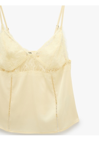 Koton Rahat Kalıp Dantel Detaylı İnce Askılı Pijama Üstü Sarı 6slk90029mw