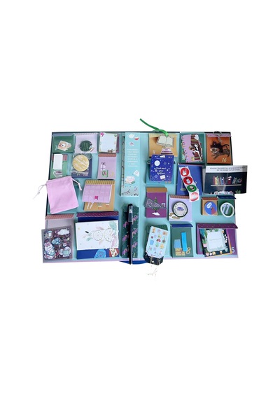 "bookworm Delight Advent Takvimi - Masa, Breakroom Ve Ev Dekoru İçin 24 Eşsiz Edebi Sürprizler"