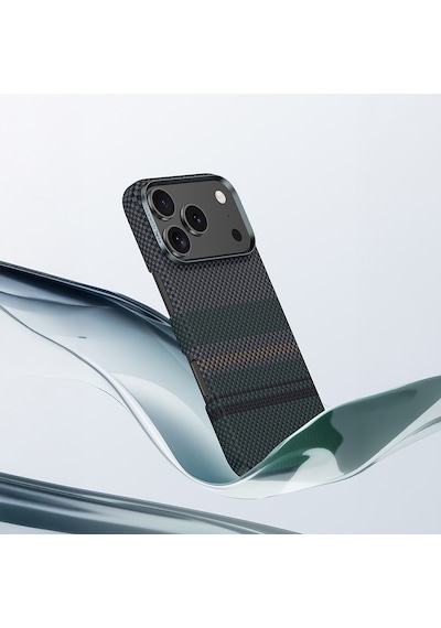 Apple Uyumlu iPhone 17 Pro Max Kılıf M-safe Şarjlı Karbon Fiber Benks Aurora Armorpro Kevlar Kapak Yeşil