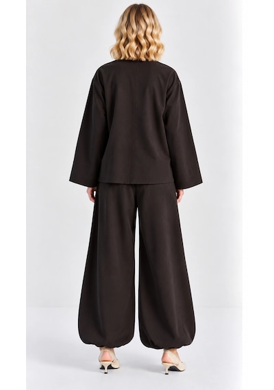 Mevese Kadın Çin Düğme Detaylı Oversize Tunik Bluz Ve Lastik Paça Takım - Acı Kahve Kahverengi Mevese Kadın Çin Düğme Detaylı Oversize Tunik Bluz Ve Lastik Paça Takım - Acı Kahve Kahverengi