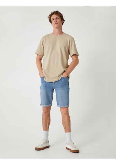 Koton Slim Fit Kot Şort Cep Detaylı Katlamalı Paça Pamuklu Açık İndigo 4sam40100nd Açık İndigo Koton Slim Fit Kot Şort Cep Detaylı Katlamalı Paça Pamuklu Açık İndigo 4sam40100nd Açık İndigo