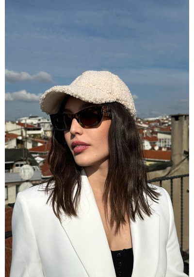 Mollycrush Kadın Teddy Dokulu Kışlık Kadın Vizör Şapka Yumuşak Kuzu Kürk Görünümlü Model Beyaz