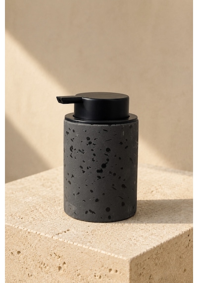 Terra Stoneware Traverten Dokulu Siyah Pompalı Dekoratif Sıvı Sabunluk 500 Ml , 13 X 7.5 Cm