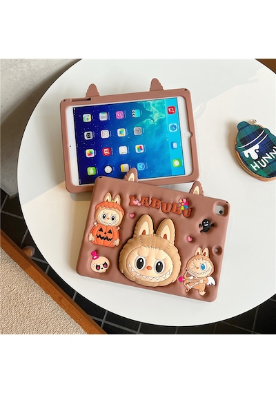 Apple Uyumlu iPad  11 A16 2025 10. Nesil 10.9 2022 A2696 A2757 A2777 Labubu Standlı Çocuklara Özel Sevimli Karakterli Arka Kapak
