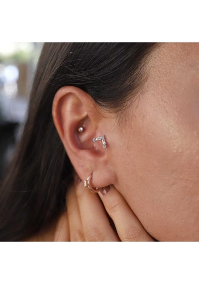 Baget Taşlı V Tragus Piercing Gümüş