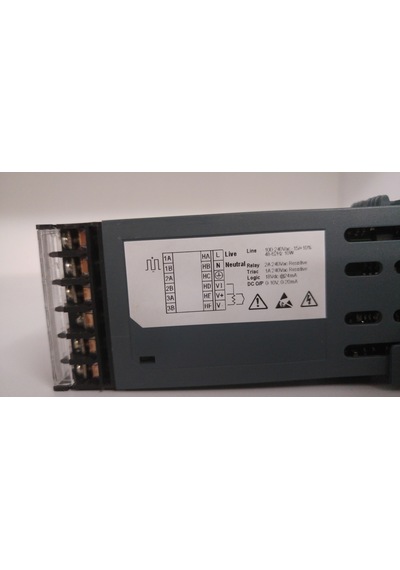 Eurotherm 2416/cg/vh/lhtemperature & Process Controller