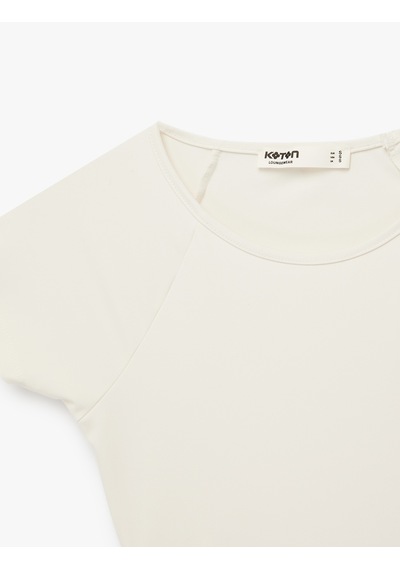 Koton Slim Fit Kısa Kollu Bisiklet Yaka Bağlama Detaylı Crop Spor Tişört Ekru 6sak10068nk Ekru Koton Slim Fit Kısa Kollu Bisiklet Yaka Bağlama Detaylı Crop Spor Tişört Ekru 6sak10068nk Ekru