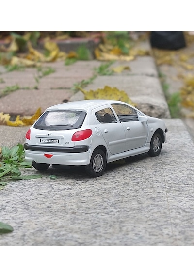 Peugeot 206 Metal Oyuncak Araba Çekbrak 13cm 1:36 Işıksız Çok Renkli