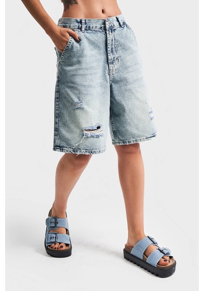 it's basic Kadın G Kot Rengi Baggy Fit Bol Kesim Yırtık Detaylı Denim Şort Lazer Kot Rengi