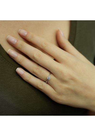 Lova E Renk 0,23 Karat Pırlanta Tektaş Yüzük - 1060035