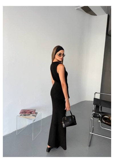 Kechi Woman Gold Aksesuarlı Etekli Triko Takım Siyah