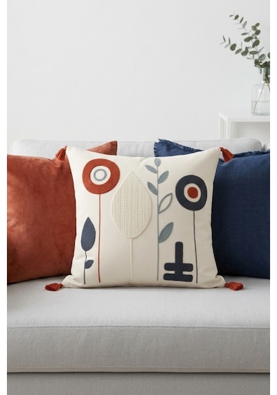 Renkli Modern Çiçek Desenli Kabartmalı Punch Nakışlı Püsküllü Pamuk Dekoratif Kırlent Kılıfı 42x42 Cm Bej