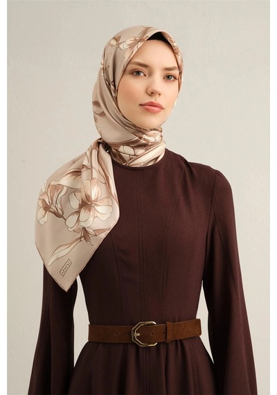 Armine Çiçek Desenli Saf İpek Sura Eşarp 9304 - 90 X 90 / Vizon - 32 Vizon - 32