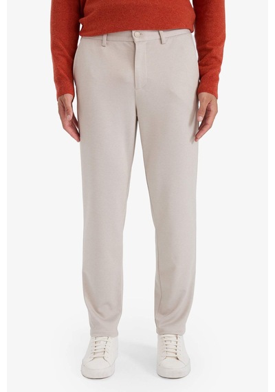 DeFacto Jogger Düz Paça Her Yöne Esneyen Yazlık Kumaş Pantolon T6317AZ25SPBG609 DeFacto Jogger Düz Paça Her Yöne Esneyen Yazlık Kumaş Pantolon T6317AZ25SPBG609