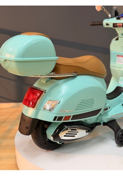 Orjinal Vespa Akülü Motor 3-6 Yaş Mavi