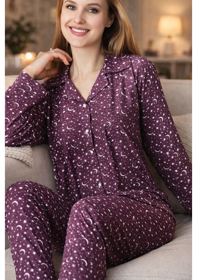 Rukod Süet Kumaş Kırmızı Ay Yıldızlı Gömlek Yaka Kadın Pijama Takımı Yumuşak, Likralı Pijama Takım Kırmızı Rukod Süet Kumaş Kırmızı Ay Yıldızlı Gömlek Yaka Kadın Pijama Takımı Yumuşak, Likralı Pijama Takım Kırmızı