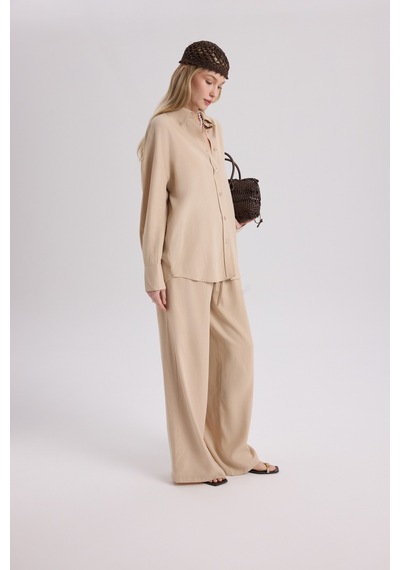 Mai Collection Mai Studios Co. Nunzia Arka Detaylı Bej Oversize Gömlek Pantolon Takım Bej