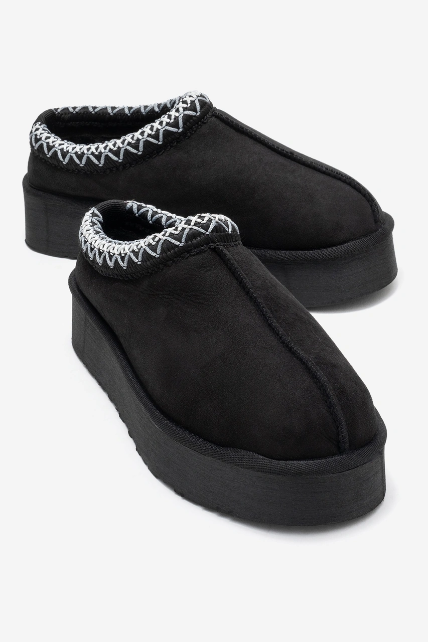 Luvishoes Luvi Shoes Avelıa Siyah Süet Hakiki Deri Dikişli Kadın Kalın Tabanlı Kışlık Terlik Siyah Luvishoes Luvi Shoes Avelıa Siyah Süet Hakiki Deri Dikişli Kadın Kalın Tabanlı Kışlık Terlik Siyah