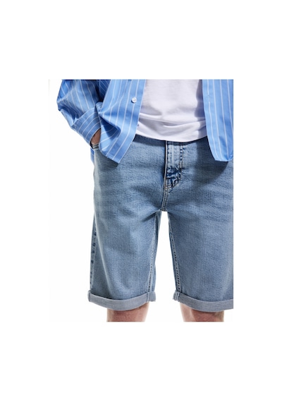 Koton Katlamalı Paça Cepli Bermuda Slim Fit Denim Şort Açık İndigo 5sam40011ıd Açık İndigo Koton Katlamalı Paça Cepli Bermuda Slim Fit Denim Şort Açık İndigo 5sam40011ıd Açık İndigo