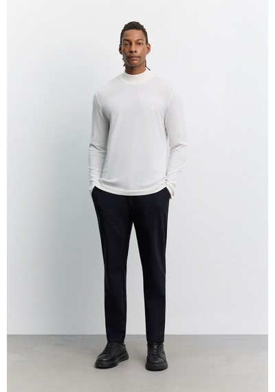 Avva Erkek Ekru Yarım Balıkçı Yaka Rayon Tüylenmeyen Basic Regular Fit Triko Kazak B005151