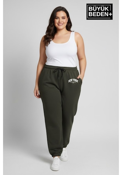 Süperlife Kadın Büyük Beden New York Paça Lastikli Rahat Kesim Jogger İnce Eşofman Altı Spr26beak951-5 Mavi Süperlife Kadın Büyük Beden New York Paça Lastikli Rahat Kesim Jogger İnce Eşofman Altı Spr26beak951-5 Mavi